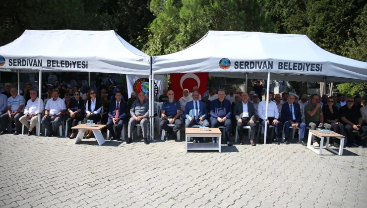 Sakarya ve Kocaeli’de 17 Ağustos 1999 Marmara Depremi’nde hayatını kaybedenler anıldı