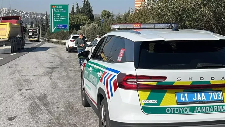 Anadolu Otoyolu’nda Zincirleme Trafik Kazası: 4 Yaralı